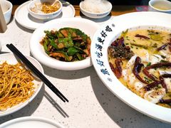 -江渔儿酸菜鱼(奥园广场金发购物中心店)