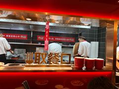 -顺溜·手工刀削面·黑金店(铜锣湾店)
