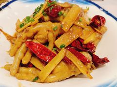-霄汉牛三鲜湖北砂锅菜(万松园2店)