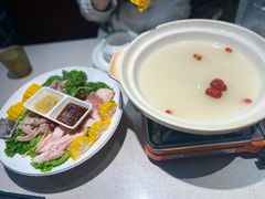 -雍哲港式餐厅(现代广场店)