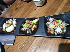 -东来菜馆•手抓海鲜家常菜•海鲜锅贴(鸽子窝店)