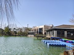 -上海怡沁园度假酒店