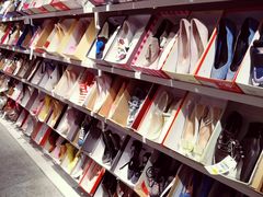 -唯品会(泽胜中央广场店)