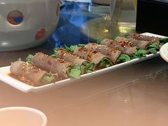 薄荷牛肉卷-滇越乘象云南餐厅(豆各庄店)