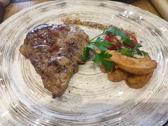 tapas bar塔帕斯吧-"惊喜了!性价比很高的西班牙主题餐厅.每一.