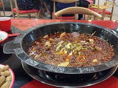 -烧哥美蛙肥肠鱼火锅·十五年社区店