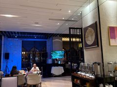 -广州万富希尔顿酒店·感趣自助餐厅·金秋蟹宴生蚝海鲜刺身烧烤