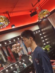 -东方先生国潮男士理发馆