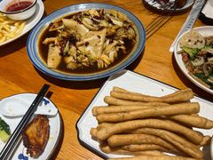 -六福烧烤酒馆(秦隆步行街店)