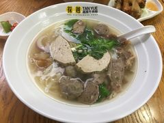 探越火车头-探越越南牛肉粉(江南西分店)