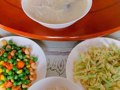 -爱的果实月嫂育婴师(世纪东方店)