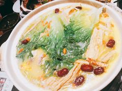 潮式支竹猪肚煲-鹅城粤菜馆(白云山路店)