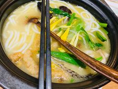 云南过桥米线-云海肴·汽锅鸡·云南菜(东坝金隅店)
