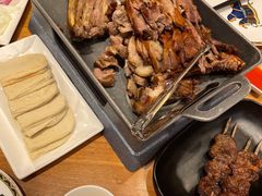 蒙古烤羊腿-九十九顶毡房(阜石路店)