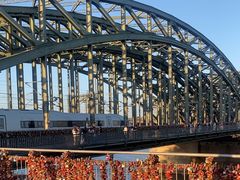 -科隆霍亨索伦桥爱情锁