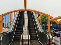 -康新公路(地铁站)