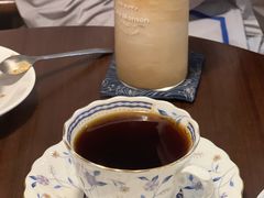 -Café Monson