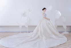 -予白婚纱礼服馆
