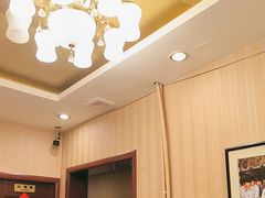 -金牌餐厅·天津菜·八珍豆腐·老爆三(瓷房子店)