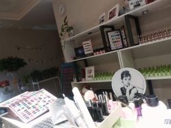 -璀璨&星光美甲美睫店
