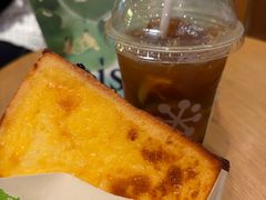 -奈雪的茶(M+世纪都会广场店)