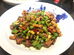 -万重锦·人文川菜馆(骡马市店)