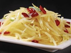 酸辣土豆丝-权記牛腩