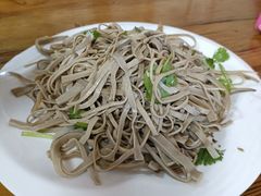 -溢心园香河肉饼总店