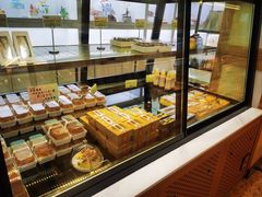 面包甜点陈列柜-梦菲思(果园道店)