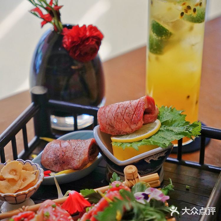 成都约会氛围感餐厅~西南首家新派烧肉酒廊