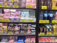 -好特卖HotMaxx(杭州滨江宝龙城店)