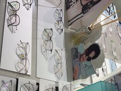 -视野联行眼镜蔡司·依视路官方授权店(顺城店)