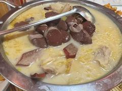 -人民公社铁锅炖·东北菜(卫国道店)