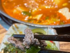 -野山舂·贵州现舂酸汤火锅(鸿通城店)