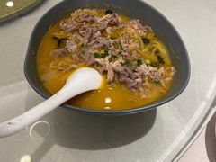 秘制酸汤肥牛-鹿港小镇(黄金店)