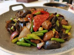 干锅肥肠-聚鑫阁江浙菜·非遗传承技艺(闵行交大店)