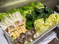 -红鼎豆捞·非遗鲍皇汤火锅(宝丰路店)