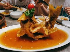 糖醋鲤鱼-闫府私房菜·百年鲁菜(恒隆店)
