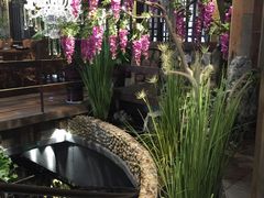 -春天里·老街坊餐厅(港隆广场店)