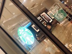 -星巴克臻选(南京金茂览秀城店)