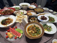 -香山湖家家宴(中山陵店)