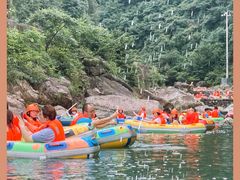 -安吉龙王山峡谷漂流