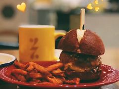 -HELLO 27 意面·沙拉·帕尼尼