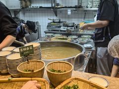 -云阿蛮云南生烫牛肉米线(奉贤路店)