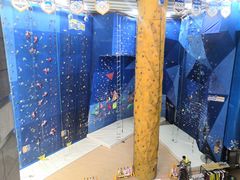-山之巅攀岩馆(太古城店)