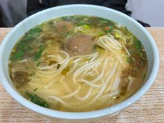 -全家福米线
