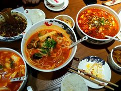 -渝是乎酸菜鱼(龙旗购物中心店)