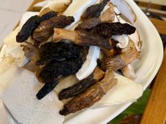 -老石黑山羊毛驴肉火锅(金凯广场店)