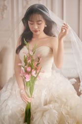 -雪中彩影婚纱摄影·微光艺术中心