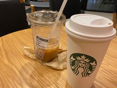 -星巴克(上海虹桥新天地二店)